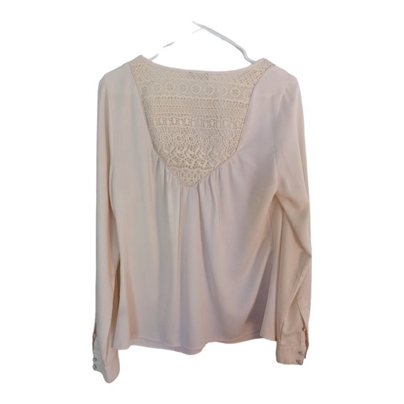 Cream blouse with crochet detailing - Picture 2 of 4